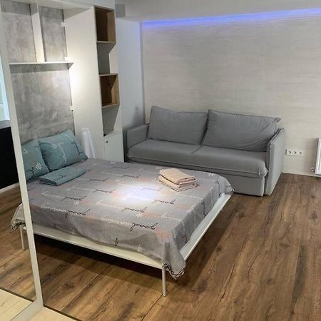 Lev Tolstoi Studio Apartamento Chisináu Exterior foto