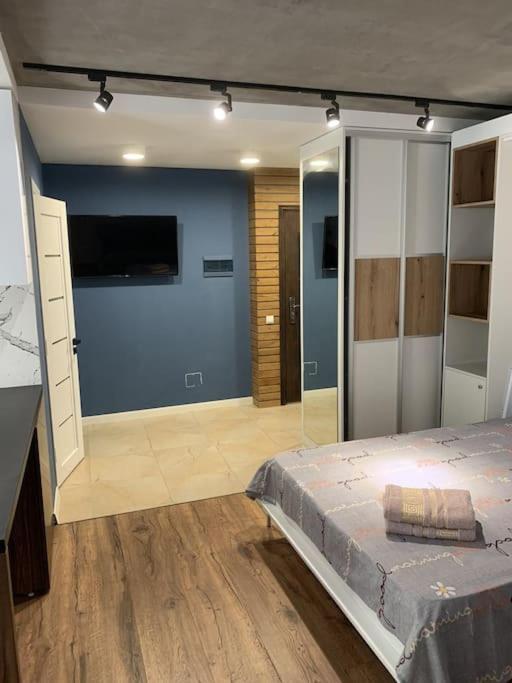Lev Tolstoi Studio Apartamento Chisináu Exterior foto